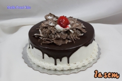 Retail Cake #13